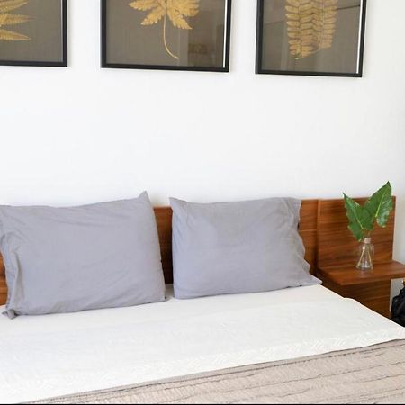 Newely Remodeled Apartment Only 1 Min To The Beach! Маямі-Біч Екстер'єр фото